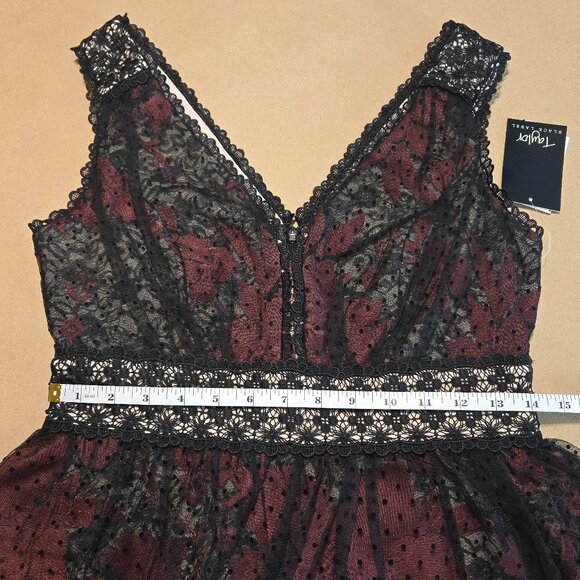 Taylor (Black Label) Embroidered Floral and Lace Tiered Mesh Dress - Picture 12 of 13